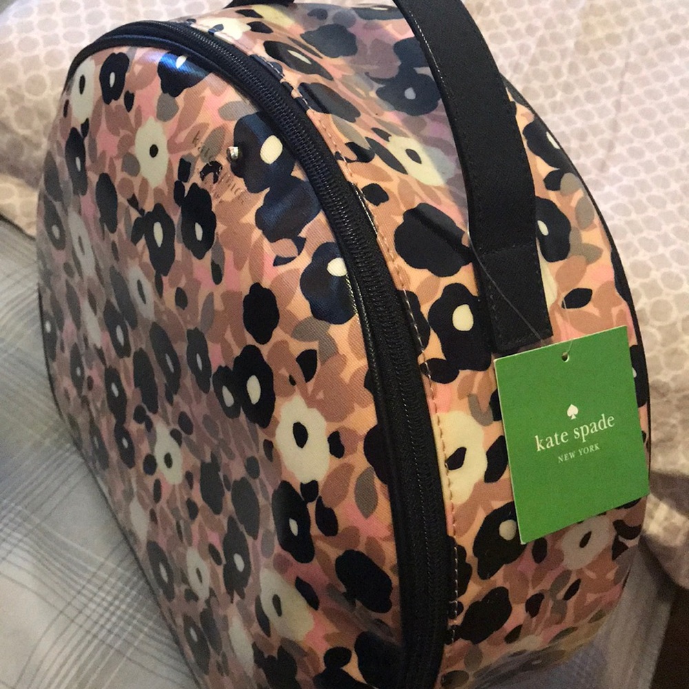Bag - Picture 2 of 5